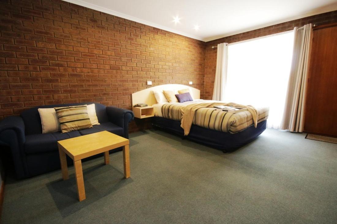 Golden Palms Motel Geelong Exterior photo